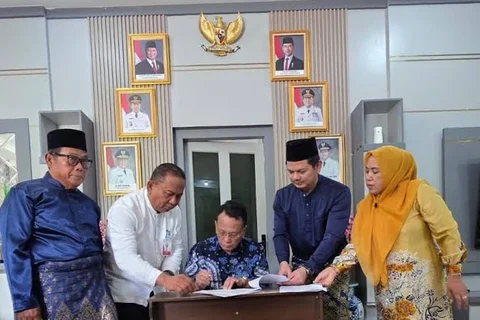 Pemkab Rohil Rogoh Rp200 Juta, Kini Kuasai 100 Persen Saham Bank Rohil